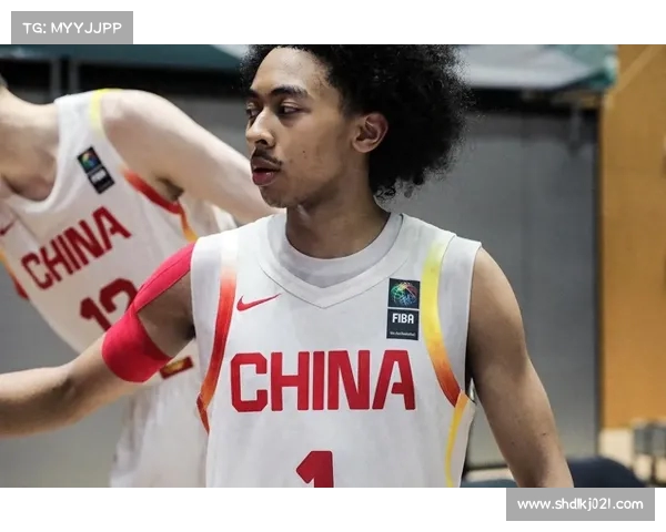 中国U19男篮险胜喀麦隆获得第13名 陈家政25分朱正复出贡献11分 中国U19男篮险胜喀麦隆获得第13名 陈家政25分朱正复出贡献11分