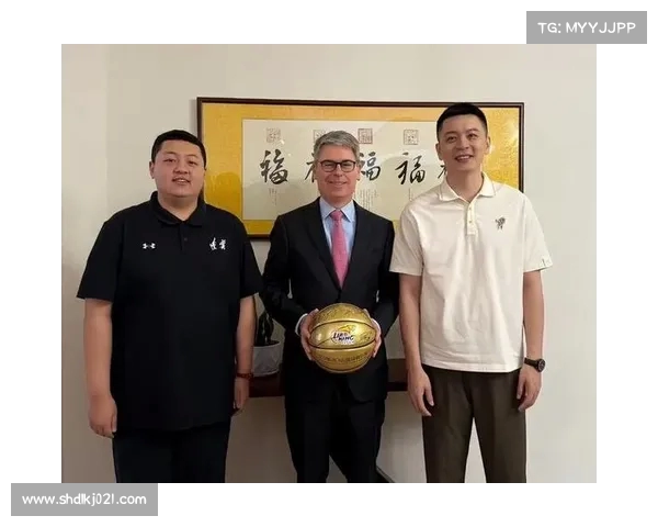 浙江男篮签约德甲得分王布兰登兰道夫担任球队新中锋